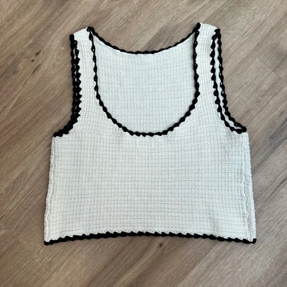 Cotton On Knit Crop Top Women Large Cream Black Scalloped Trim Coastal Summer - Picture 14 of 15
